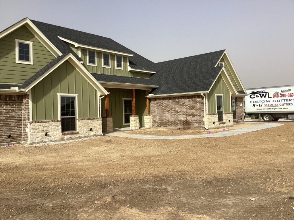 C&W Custom Gutters - seamless gutters